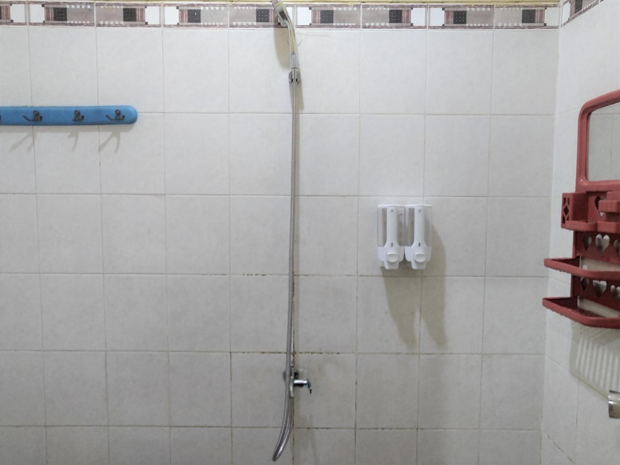 Hotel Pekalongan Syariah Mitra Reddoorz Værelse billede